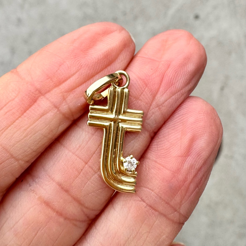 Adina Reyter Gold Groovy “T"